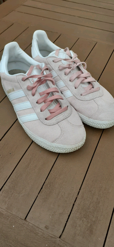 girls adidas trainers size 3